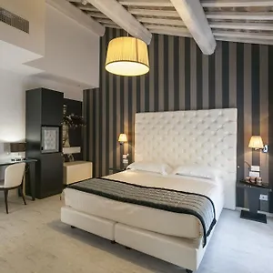 https://hotel-nazionale-ferrara.emilia-romagnahotels.net