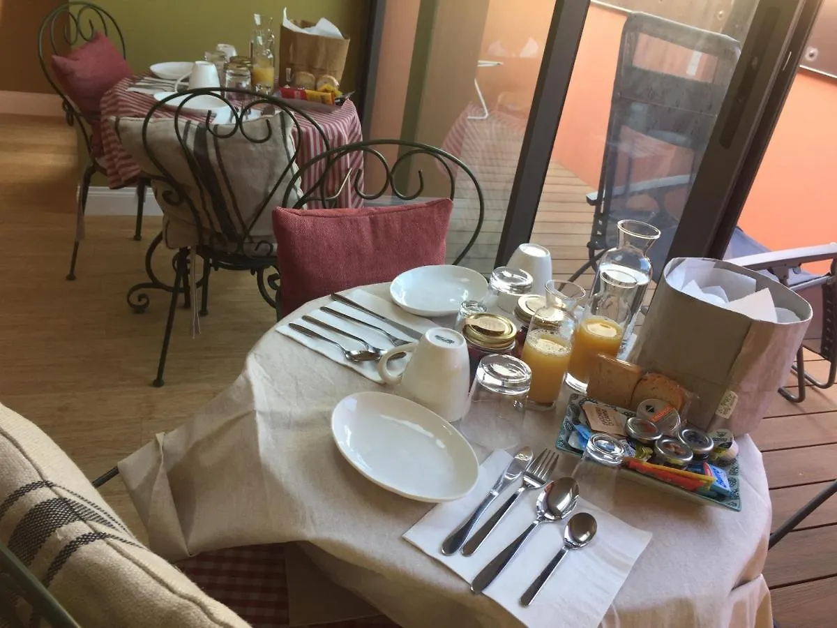 B&B Via Roma 41 Ventimiglia Bed & Breakfast